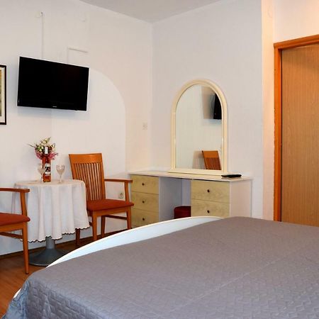 Holiday Room Macukin Brela Exterior foto