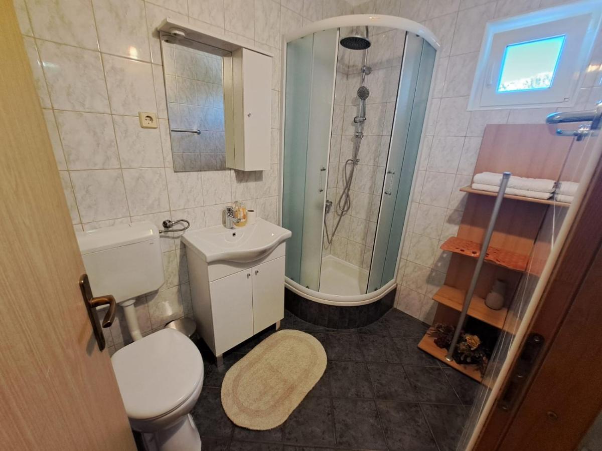 Holiday Room Macukin Brela Exterior foto